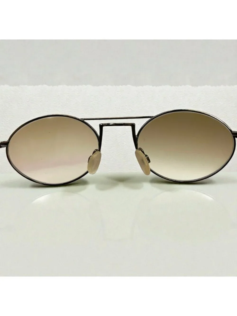 Misura Hong Kong Retro Oval Aviator Sunglasses With Gradient Lenses & Case